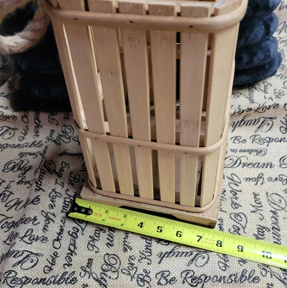 Bamboo lantern with rope handle square shape tapers-tan - Picture 7 of 11